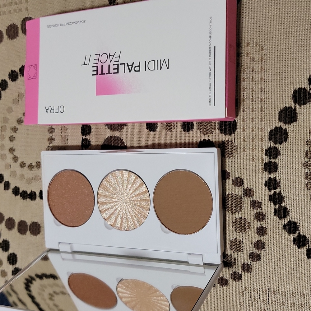 Ofra Mid Palette Face It in medium Brand new